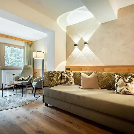 Alpenland - Hotel&breakfast Hotel 4*