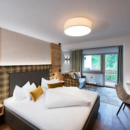 Alpenland - & Breakfast Hotell