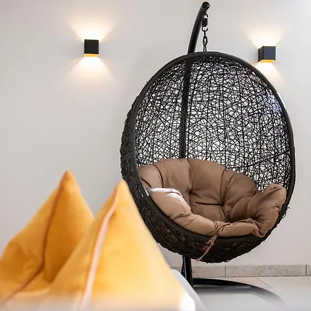 Hotel Alpenland - & Breakfast