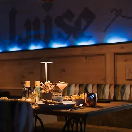 Alpenland - & Breakfast Hotel 4*