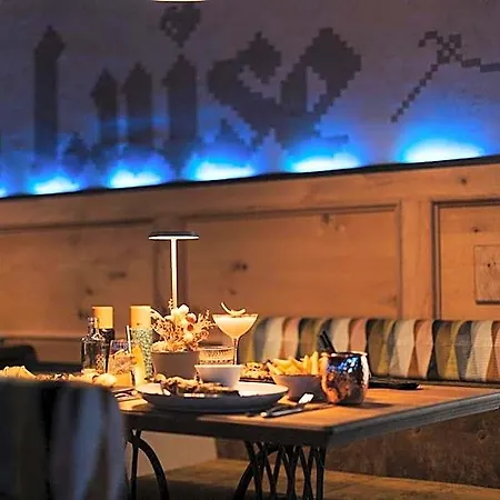 Alpenland - & Breakfast Hotel 4*