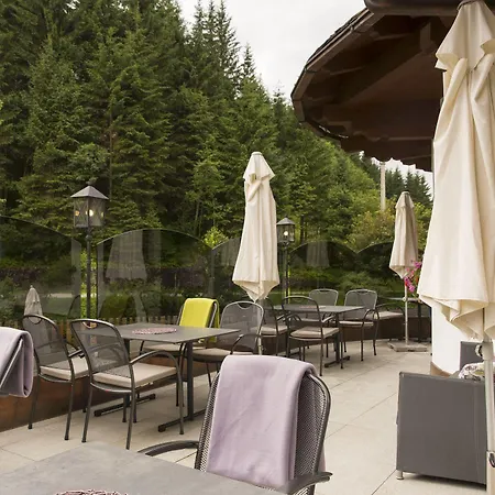 Hotell Alpenland - & Breakfast 4*