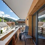 Отель Alpenland - & Breakfast Герлос