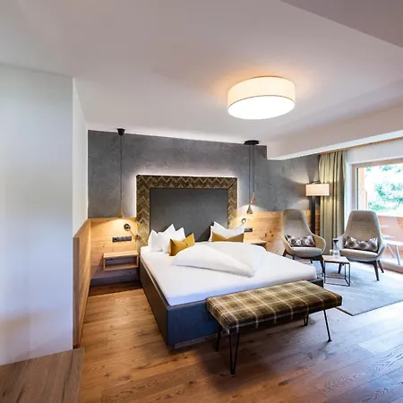 Alpenland - & Breakfast 4* 겔로스