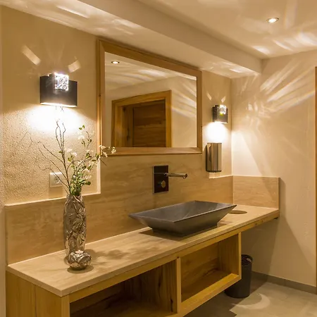 Alpenland - & Breakfast 4* 겔로스