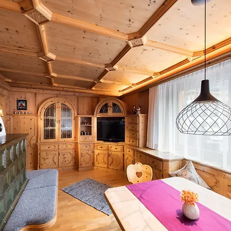 Alpenland - & Breakfast 4* 겔로스