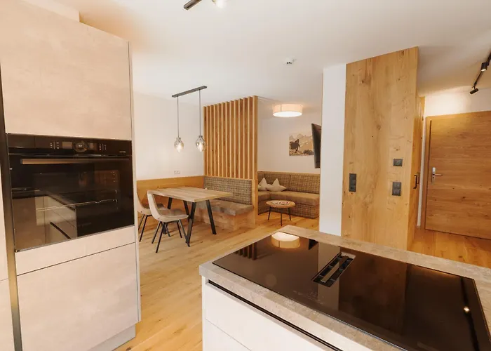 Szálloda Alpenland - & Breakfast 4*