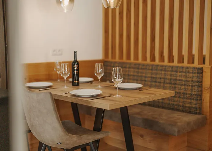 Alpenland - & Breakfast 4*